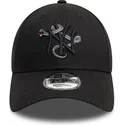 schwarze-verstellbare-curved-cap-mit-schwarzem-logo-9forty-icon-der-new-york-yankees-mlb-snake-von-new-era