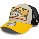 9forty-a-frame-trucker-kappe-in-beige-und-gelb-license-plate-von-dubai-stadte-und-strande-von-new-era