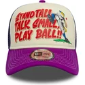 sapkak-ivelt-lila-snapback-9forty-a-frame-graphic-stand-tall-talk-small-play-ball-new-era