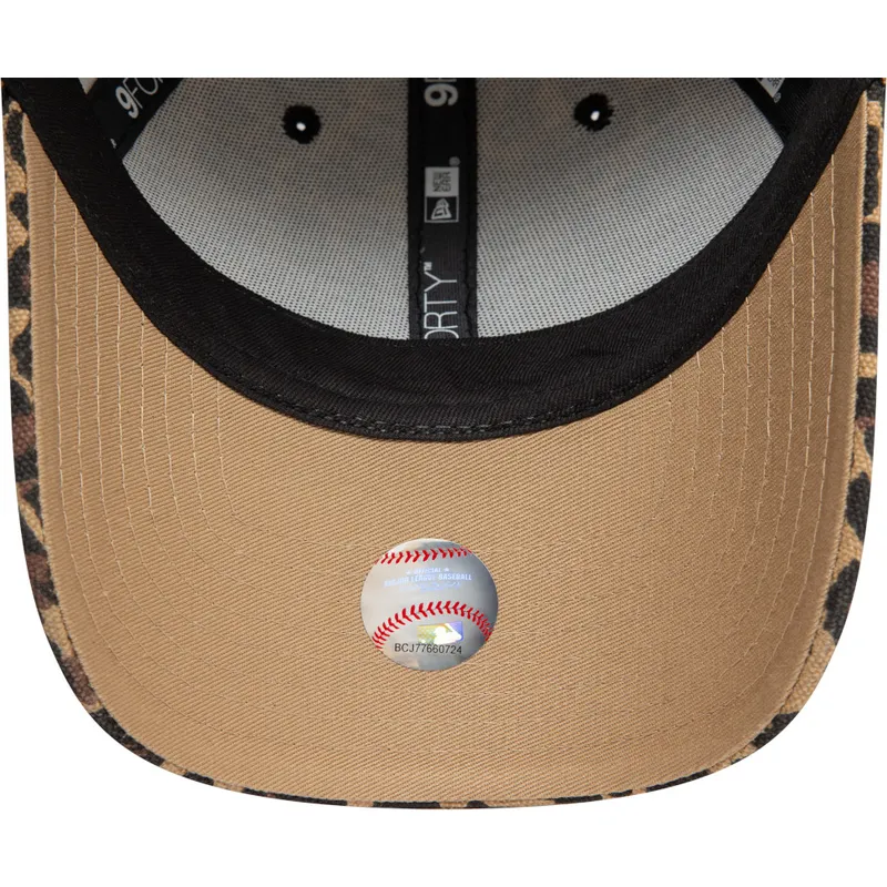 sapkak-ivelt-leopardmintas-allithato-9forty-new-york-yankees-mlb-new-era sapkak-ivelt-leopardmintas-allithato-9forty-new-york-yankees-mlb-new-era