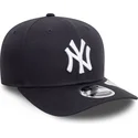 sapkak-ivelt-sotetkek-snapback-9seventy-stretch-snap-new-york-yankees-mlb-new-era