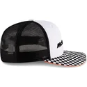 weiss-schwarze-snapback-trucker-kappe-9fifty-mit-kariertem-visor-von-mclaren-racing-formula-1-von-new-era