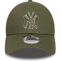 sapkak-ivelt-zold-allithato-9forty-outline-new-york-yankees-mlb-new-era