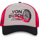 gra-rod-och-svart-trucker-keps-crew21-fran-von-dutch