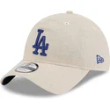 beige-verstellbare-curved-cap-mit-blauem-logo-9twenty-linen-spring-training-fan-pack-2025-der-los-angeles-dodgers-mlb-von-new-er