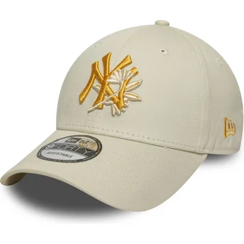 Beige verstellbare Kappe mit gebogenem Schirm und gelbem Logo 9FORTY Floral Icon der New York Yankees MLB von New Era