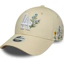 beige-verstellbare-curved-cap-fur-damen-9forty-floral-icon-der-los-angeles-dodgers-mlb-von-new-era