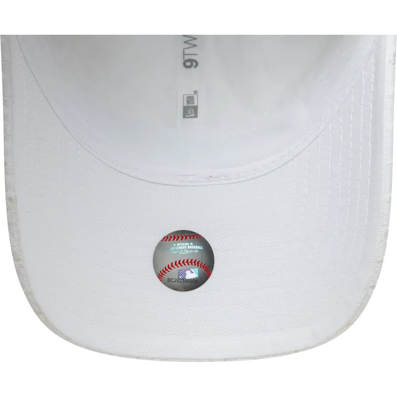 weisse-verstellbare-curved-cap-fur-damen-mit-weissem-logo-9twenty-broderie-der-new-york-yankees-mlb-von-new-era