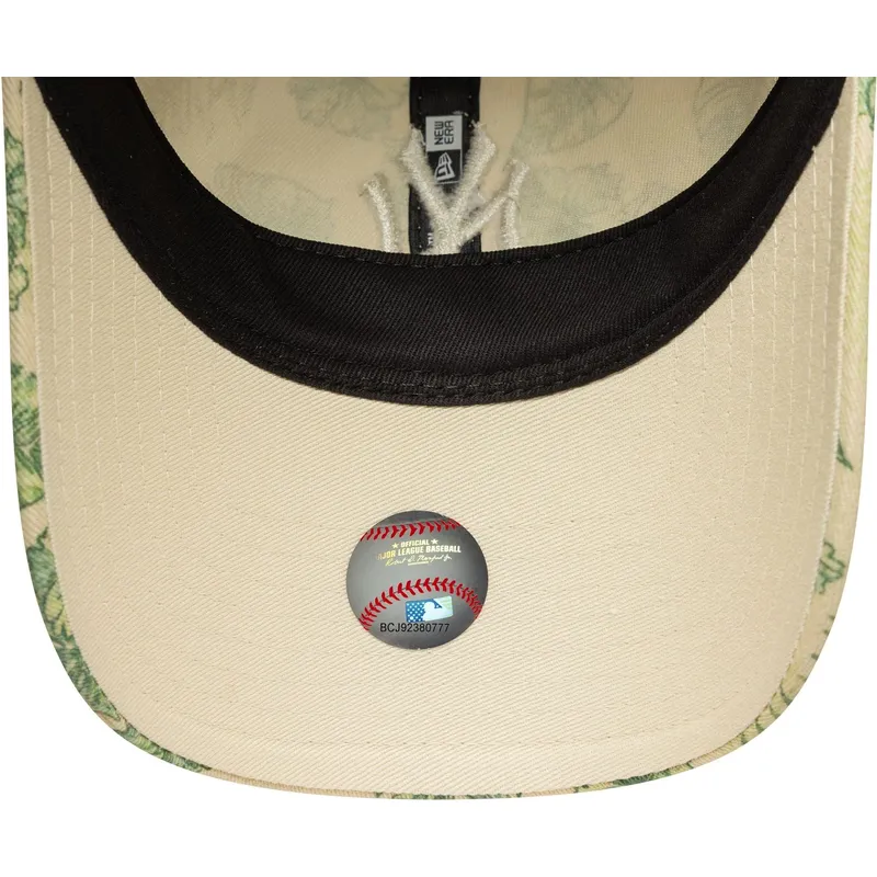 cap-ivelt-bezhov-reguliruema-lenta-9twenty-all-over-print-tropical-new-york-yankees-mlb-new-era