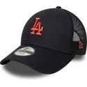 justerbar-marinbla-truckerkeps-for-barn-med-rod-logotyp-9forty-homefield-av-los-angeles-dodgers-mlb-fran-new-era