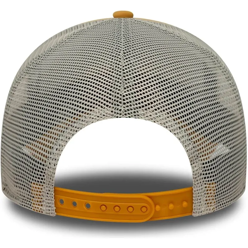 sapkak-ivelt-bezs-snapback-a-frame-graphic-patch-new-era sapkak-ivelt-bezs-snapback-a-frame-graphic-patch-new-era