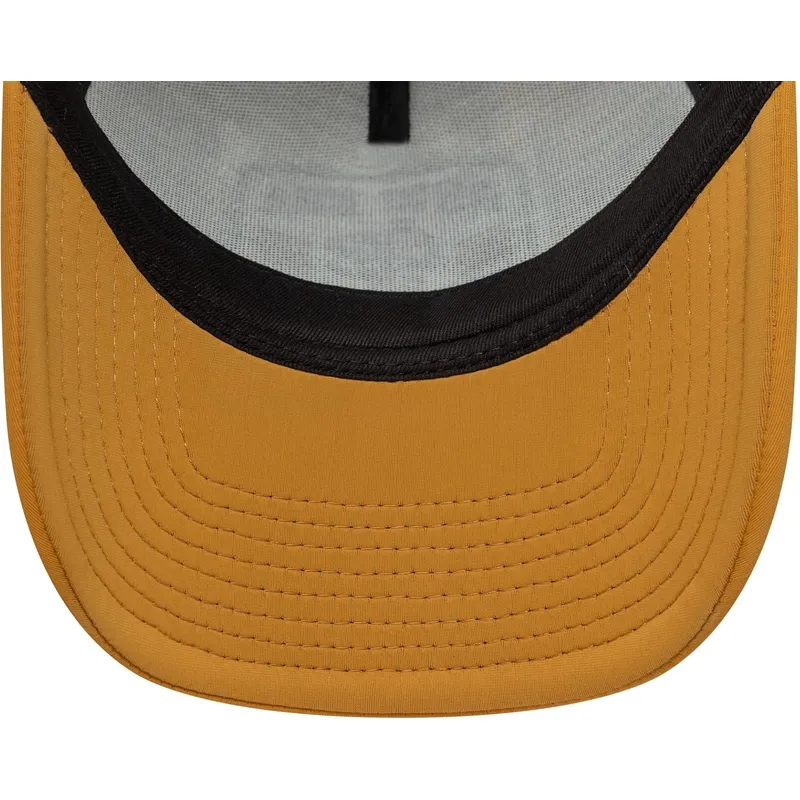 sapkak-ivelt-bezs-snapback-a-frame-graphic-patch-new-era sapkak-ivelt-bezs-snapback-a-frame-graphic-patch-new-era