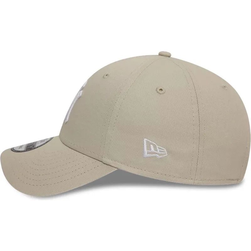 sapkak-ivelt-bezs-allithato-9forty-league-essential-new-york-yankees-mlb-new-era