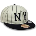 gorra-plana-beige-y-azul-marino-ajustable-9fifty-retro-crown-heritage-de-new-york-yankees-mlb-de-new-era