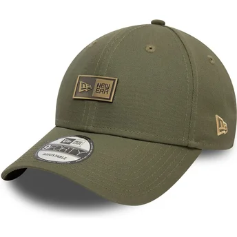 Gorra curva verde ajustable 9FORTY Badge de New Era