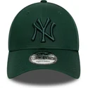 9forty-league-essential-new-york-yankees-mlb-verstellbare-grune-gebogene-kappe-mit-grunem-logo-von-new-era
