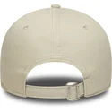 beige-verstellbare-kappe-mit-gebogenem-schirm-und-grunem-logo-9forty-league-essential-der-oakland-athletics-mlb-von-new-era