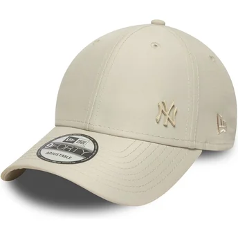 Beige verstellbare Curved Cap mit beigem Logo 9FORTY Tonal Flawless der New York Yankees MLB von New Era