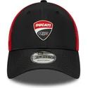 svart-och-rod-justerbar-9forty-kurvkeps-med-ducati-motor-motogp-logotyp-fran-new-era
