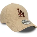 beige-justerbar-bojd-keps-med-brunt-logo-9forty-borg-los-angeles-dodgers-mlb-fran-new-era