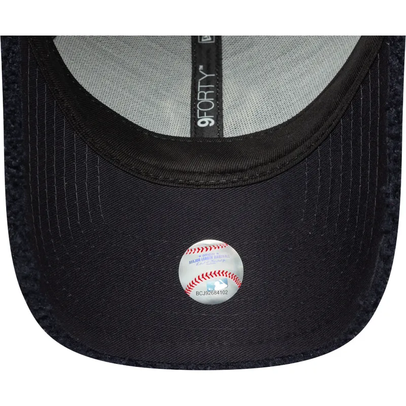 sapkak-ivelt-sotetkek-allithato-9forty-borg-new-york-yankees-mlb-new-era