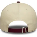 gorra-curva-beige-y-granate-ajustable-9twenty-de-garfield-y-odie-de-new-era