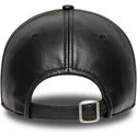 schwarze-verstellbare-curved-cap-9twenty-leather-der-new-york-yankees-mlb-von-new-era
