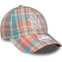 gorra-curva-rosa-y-azul-ajustable-para-mujer-9forty-check-de-new-york-yankees-mlb-de-new-era
