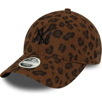 Gorra curva leopardo ajustable para mujer 9FORTY Leopard Cord de New York Yankees MLB de New Era