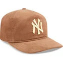 schwarze-snapback-kappe-mit-gebogenem-schirm-19twenty-nostalgic-golfer-der-new-york-yankees-mlb-von-new-era