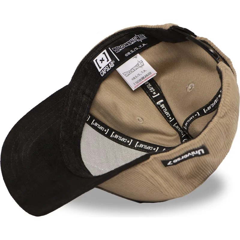 braune-und-schwarze-gebogene-snapback-kappe-son-goku-dbs7-uni-dragon-ball-von-capslab