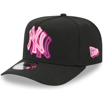New Era Curved Brim 9FIFTY A Frame Neon New York Yankees MLB Black Snapback Cap