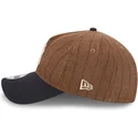 verstellbare-braun-und-marineblau-gebogene-kappe-9twenty-a-frame-wool-pinstripe-der-new-york-yankees-mlb-von-new-era