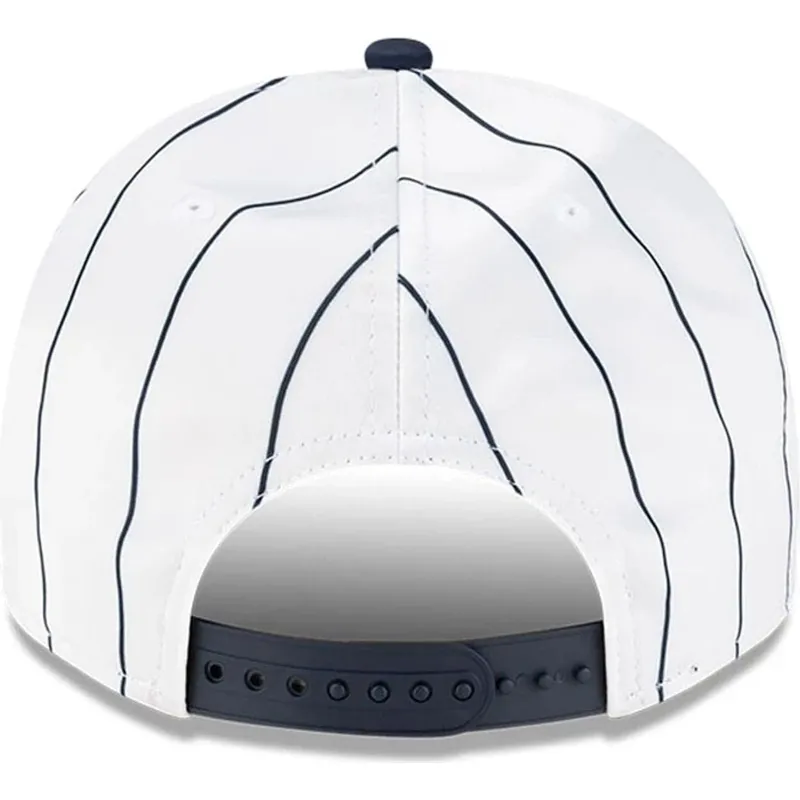 sapkak-ivelt-feher-snapback-9fifty-a-frame-satin-pinstripe-new-york-yankees-mlb-new-era