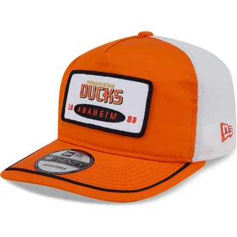 Böjd orange och vit snapback-keps 19TWENTY Embroidered Patch från Anaheim Ducks NHL av New Era