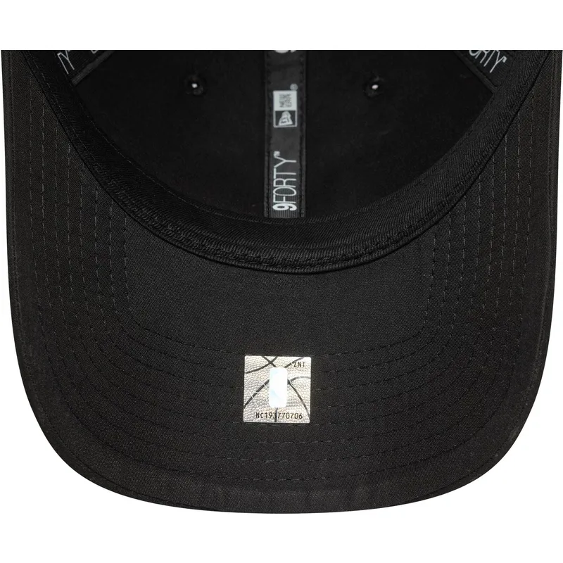 sapkak-ivelt-fekete-allithato-9forty-pin-chicago-bulls-nba-new-era