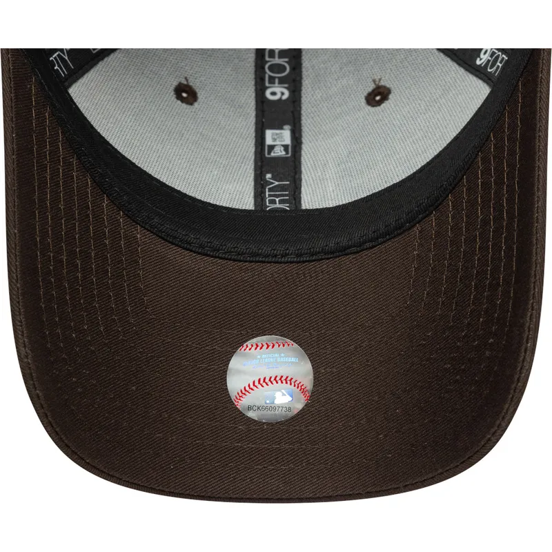cap-ivelt-kafyav-reguliruema-lenta-9forty-outline-los-angeles-dodgers-mlb-new-era
