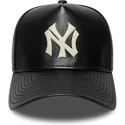 schwarze-gebogene-verstellbare-9forty-e-frame-img-leather-kappe-der-new-york-yankees-mlb-von-new-era