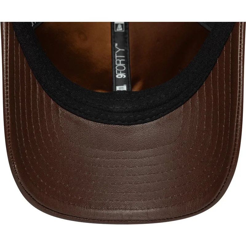 gorra-curva-marron-ajustable-9forty-m-crown-img-leather-de-new-york-yankees-mlb-de-new-era