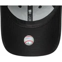schwarze-gebogene-verstellbare-damenkappe-9forty-metallic-logo-der-new-york-yankees-mlb-von-new-era