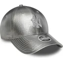 sapkak-ivelt-ezust-allithato-plateada-9forty-metallic-new-york-yankees-mlb-new-era