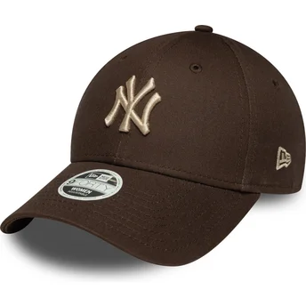 Verstellbare braune Damenkappe mit gebogenem Schirm und beigem Logo 9FORTY League Essential der New York Yankees MLB von New Era