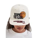 gorra-plana-beige-snapback-respect-the-game-slogan-de-and1