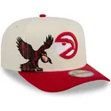 beige-und-rote-gebogene-snapback-kappe-9fifty-a-frame-precurved-hardwood-classics-der-atlanta-hawks-nba-von-new-era