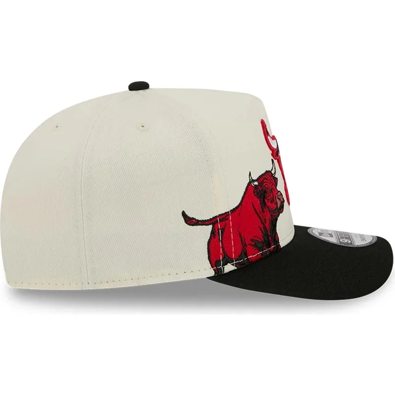 beige-och-svart-bojd-keps-snapback-9fifty-a-frame-precurved-hardwood-classics-fran-chicago-bulls-nba-av-new-era