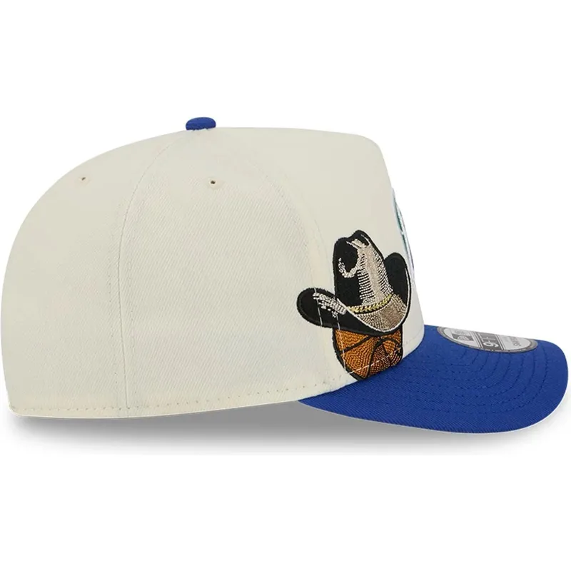 gorra-curva-beige-y-azul-snapback-9fifty-a-frame-precurved-hardwood-classics-de-dallas-mavericks-nba-de-new-era