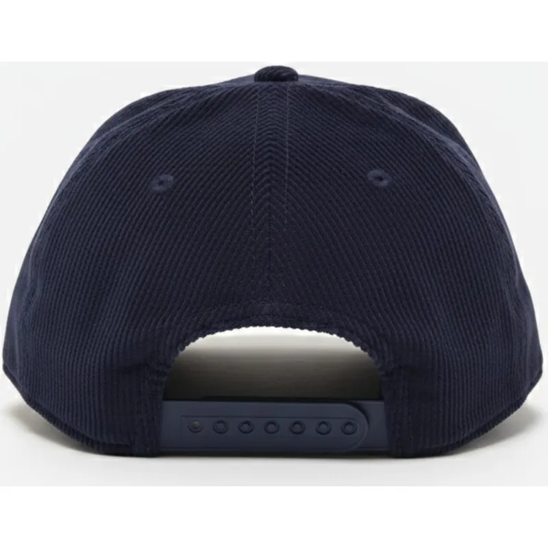 cap-ivelt-tmnosin-snapbek-american-needle