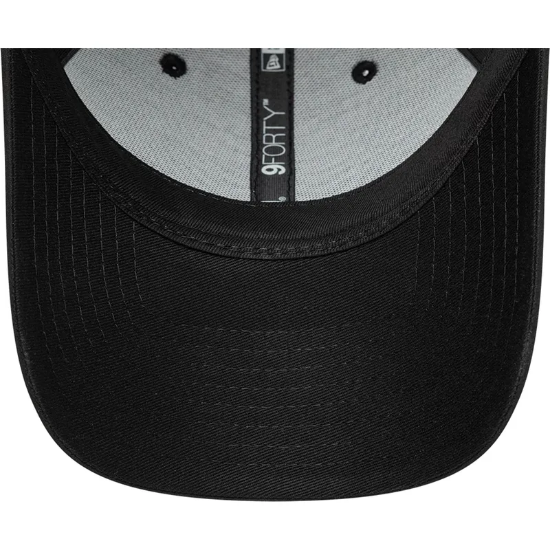 fc-barcelona-laliga-9forty-gold-verstellbare-schwarze-kappe-mit-gebogenem-schirm-von-new-era