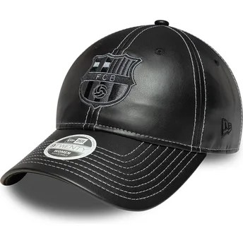 Schwarze gebogene verstellbare Damenkappe von FC Barcelona LALIGA 9TWENTY PU Leather von New Era