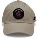 cap-ivelt-bezhov-reguliruema-lenta-club-unstructured-organic-cotton-atlanta-braves-mlb-nike